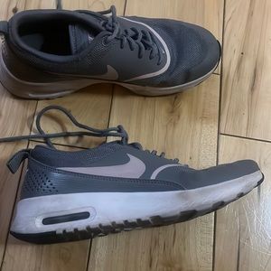 Nike air max thea 6.5 grey